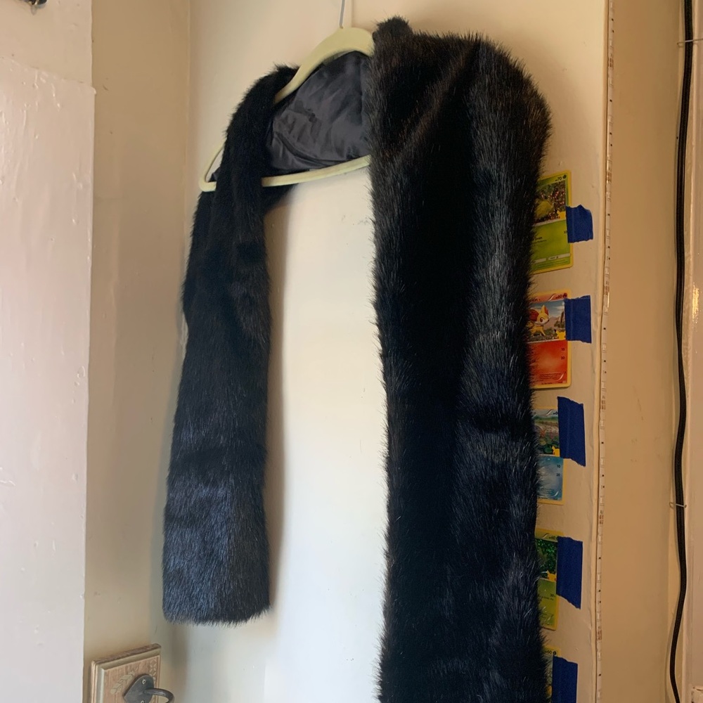 Black fur Shaw